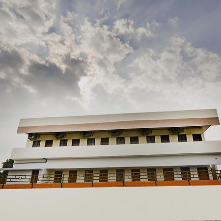 Hotel O Aruthraa Residency Podanur Esterno foto