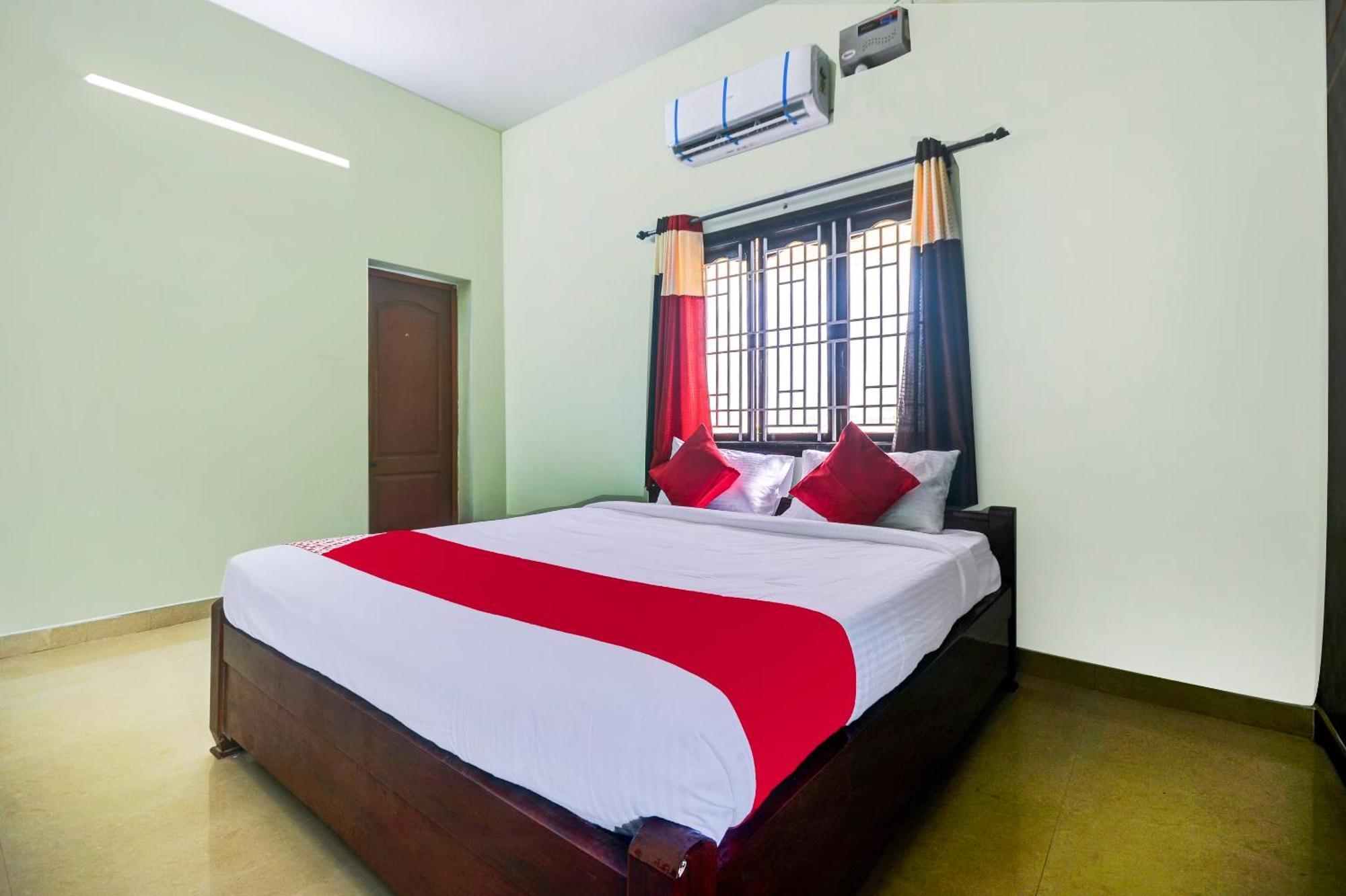 Hotel O Aruthraa Residency Podanur Esterno foto