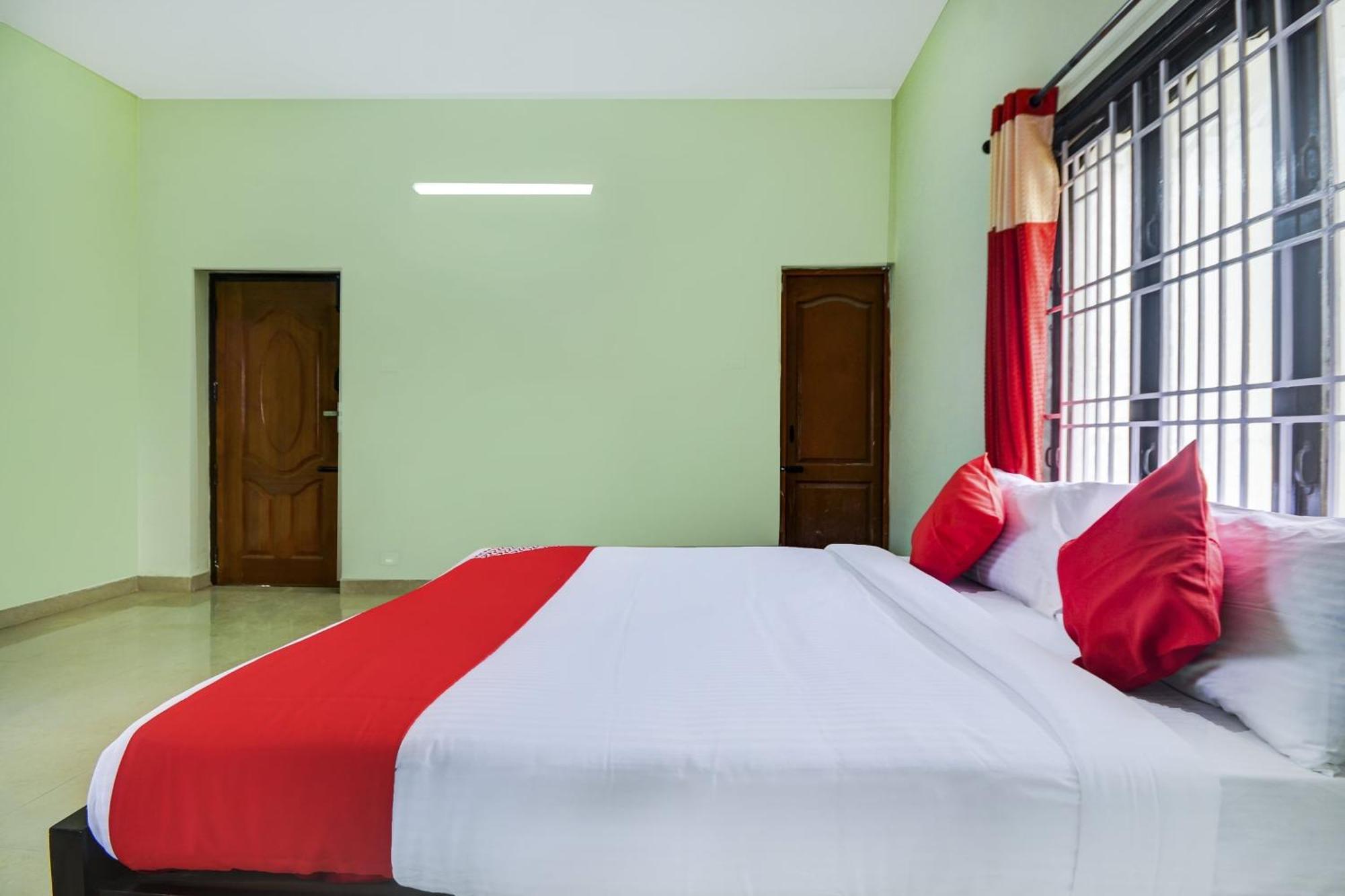 Hotel O Aruthraa Residency Podanur Esterno foto