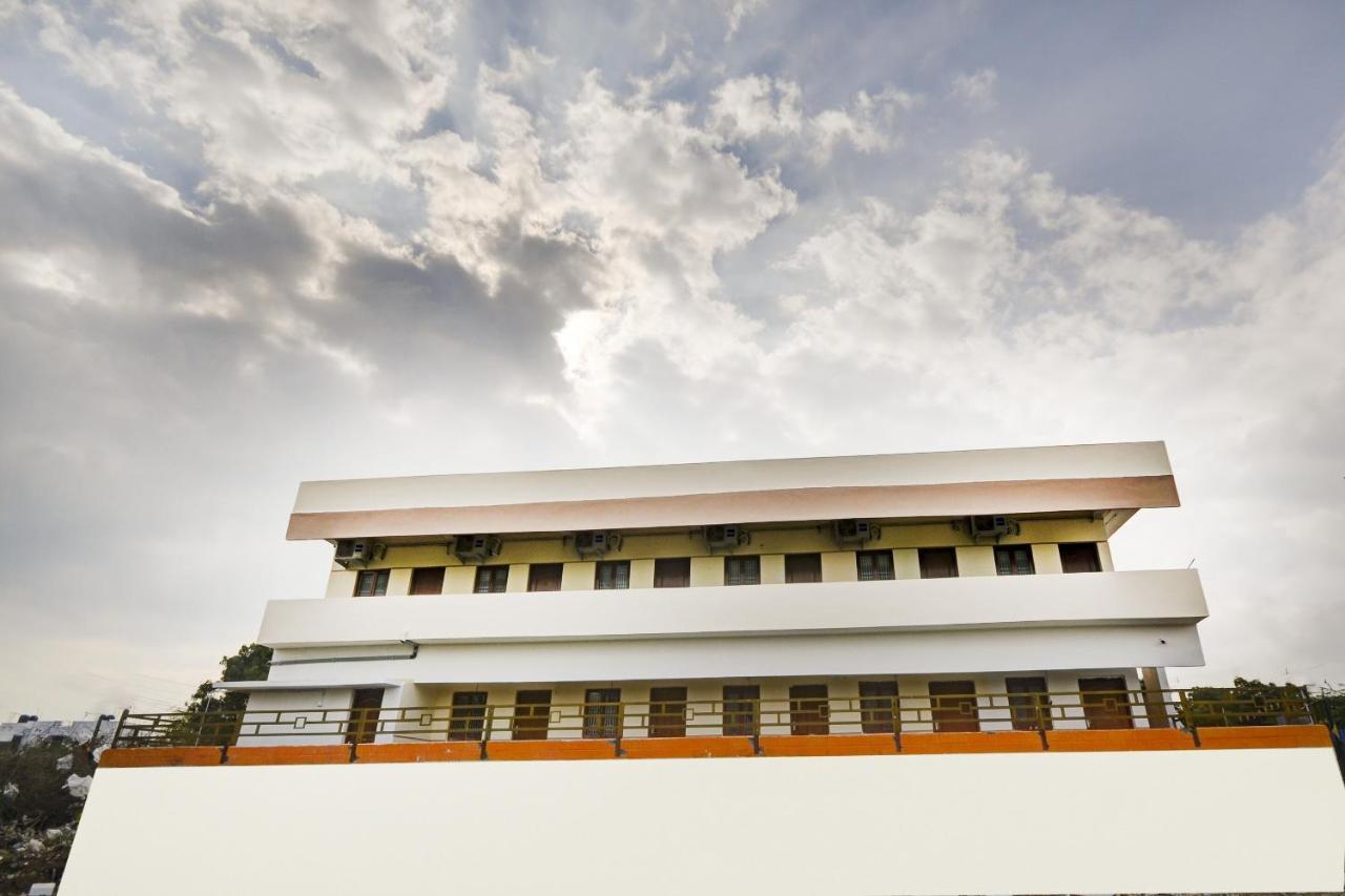 Hotel O Aruthraa Residency Podanur Esterno foto